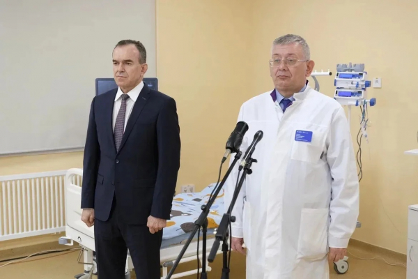 Владимир Путин в режиме видеоконференции принял участие в открытии детской поликлиники в Павловском районе Кубани