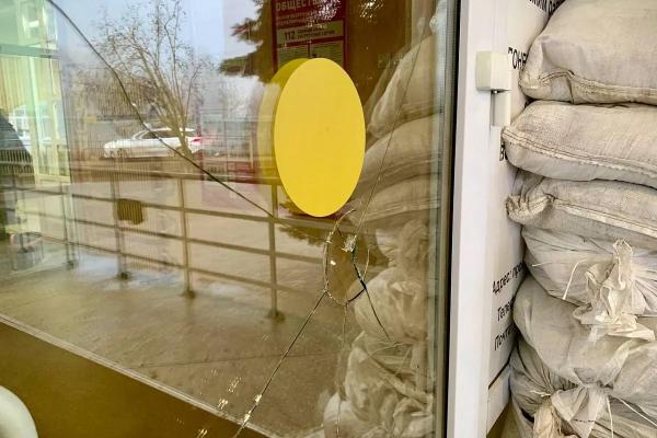 16-летний подросток напал на школу с молотком в Курске
16-летний подросток напал на школу с молотком в Курске