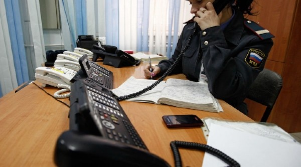 В Сочи к члену КПРФ пришли полицейские из-за сбора подписей против введения QR-кодов