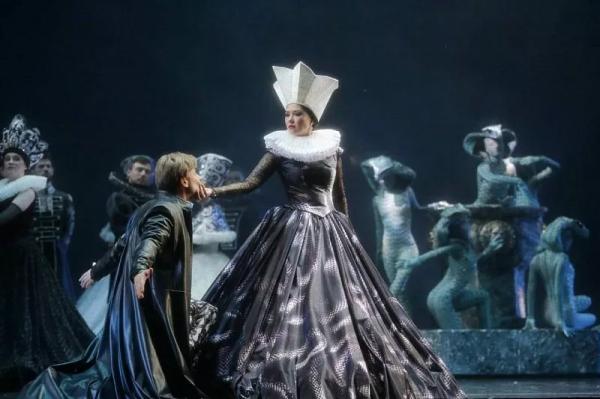 В Музыкальном театре Краснодара пройдет премьера оперы «Борис Годунов»
В Музыкальном театре Краснодара пройдет премьера оперы «Борис Годунов»