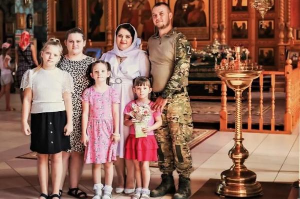 Многодетный отец из Ленинградского района воюет добровольцем на передовой
Многодетный отец из Ленинградского района воюет добровольцем на передовой