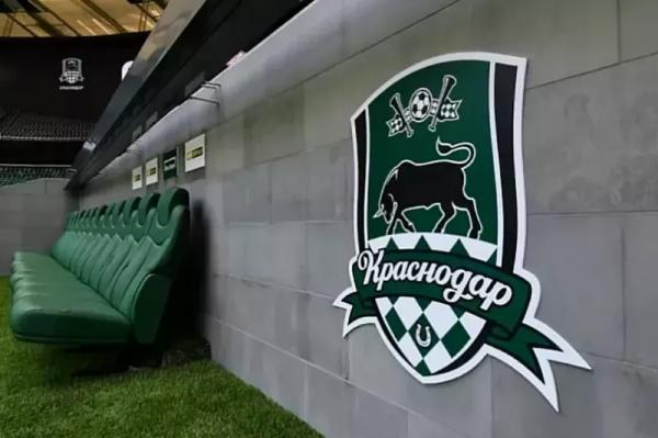 Мостовой: «Краснодар» не может столько тратить, но идет на первом месте»
Мостовой: «Краснодар» не может столько тратить, но идет на первом месте»