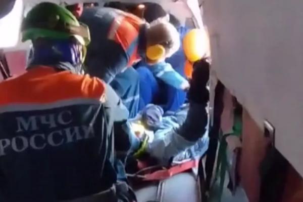 В Сочи на вертолете с горного склона эвакуировали туриста с травмой ноги
В Сочи на вертолете с горного склона эвакуировали туриста с травмой ноги