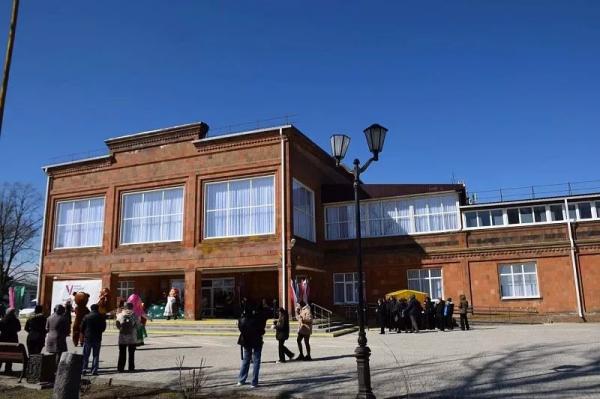 
В Староминском районе открыли после капремонта культурно-молодежно-спортивный комплекс                    