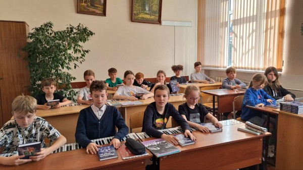 Музыкальные школы в Абинском и Динском районах получили новые инструменты