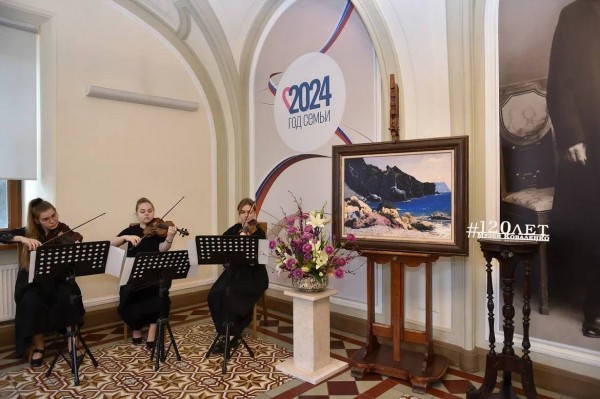 Ежегодно Краевой художественный музей им. Коваленко посещают более 100 тысяч человек 