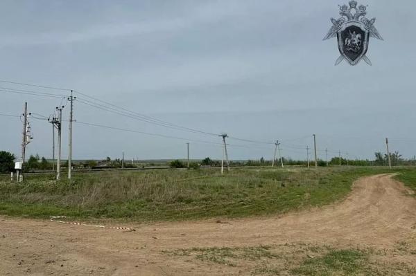 
Фермер расстрелял автомобиль с молодой парой в Ростовской области                    