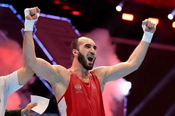 
Кубанский боксер Гаджимагомедов стал чемпионом Европы                    