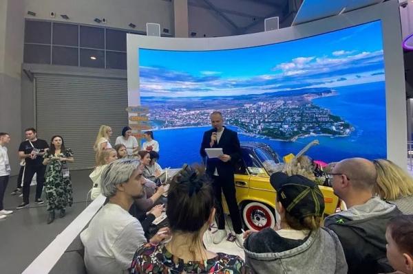 
Песковик ждет в гости: Анапу представили на выставке &laquo;Россия&raquo; в Москве                    
