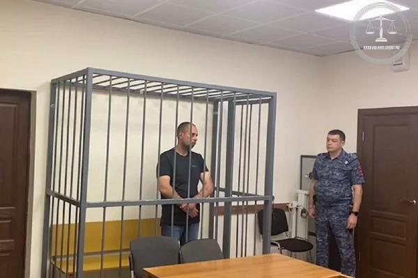 Суд арестовал мужчину, угрожавшего взорвать самолет в аэропорту Сочи
Суд арестовал мужчину, угрожавшего взорвать самолет в аэропорту Сочи