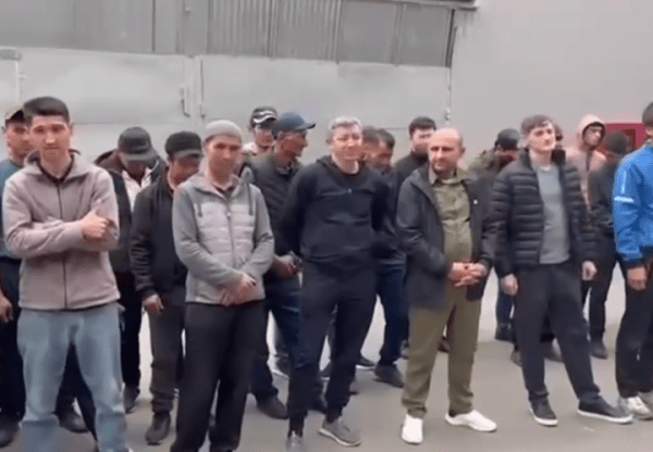 
В хуторе Ленина под Краснодаром незаконно жили граждане Узбекистана и Таджикистана
