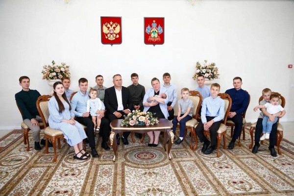 Семья Солодовниковых из Краснодарского края пообщалась с Президентом России Владимиром Путиным 