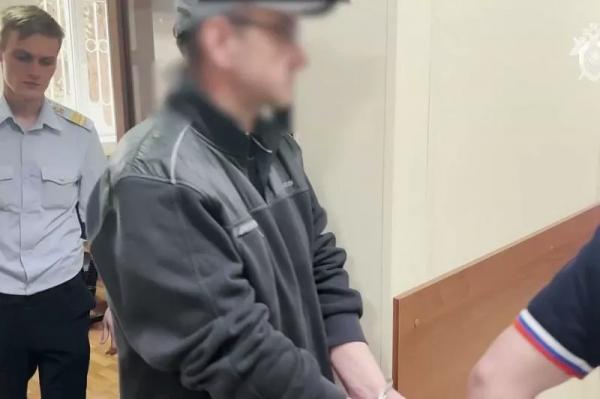 
Мужчина зарезал двух собутыльников в квартире на улице Стасова в Краснодаре                    