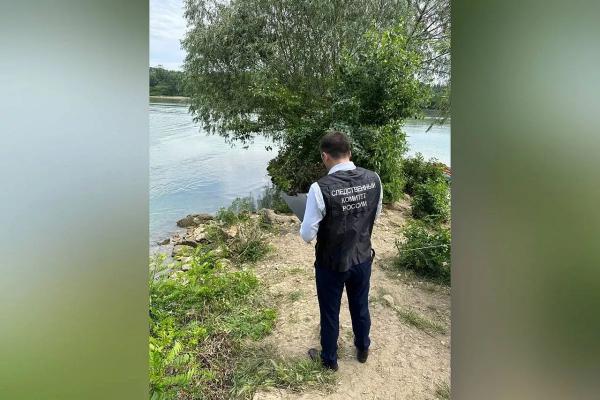 
Тело бросившегося на помощь утопающим бизнесмена обнаружили в реке Кубань под Краснодаром                    