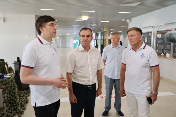 Сергей Кравцов и Вениамин Кондратьев посетили Всероссийский детский центр «Орленок» Сергей Кравцов и Вениамин Кондратьев посетили Всероссийский детский центр «Орленок»