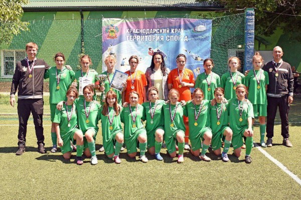 Сборная Краснодарского края &ndash; чемпион Южного и Северо-Кавказского федеральных округов по футболу среди девочек