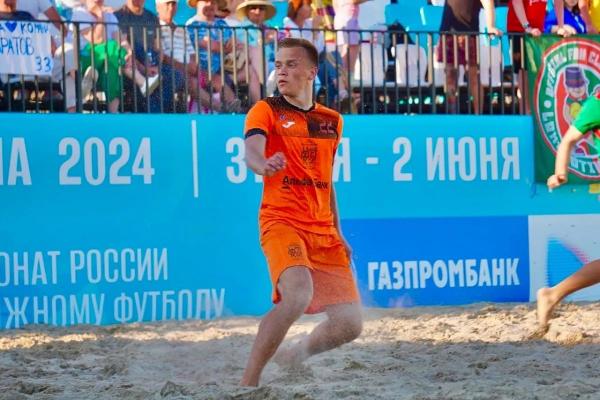 Приз «Спорт Медиа Звезда» в мае достался капитану ПФК «Краснодар-ЮМР» Даниилу Сидельнику
Приз «Спорт Медиа Звезда» в мае достался капитану ПФК «Краснодар-ЮМР» Даниилу Сидельнику