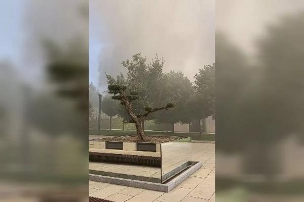 
В парке Галицкого горит энергоцентр для хранения инструментов                    