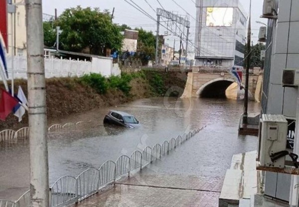 Город ушёл под воду в Краснодарском крае
Город ушёл под воду в Краснодарском крае
