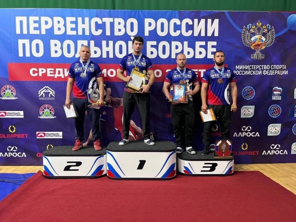 Кубанские спортсмены завоевали медали первенства России по вольной борьбе