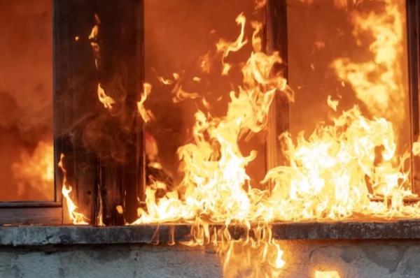 В Армавире в частном доме произошел взрыв газа
В Армавире в частном доме произошел взрыв газа