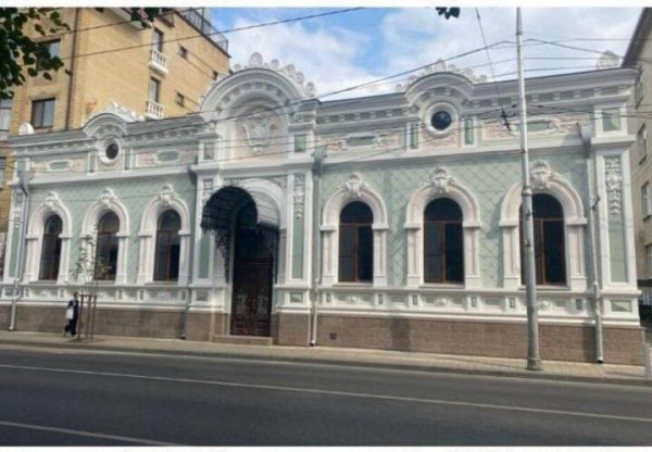 Старинные купеческие особняки и торговые лавки: на Кубани ремонтируют объекты культурного наследия
Старинные купеческие особняки и торговые лавки: на Кубани ремонтируют объекты культурного наследия