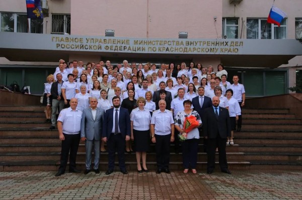 Вице-губернатор Александр Топалов принял участие в мероприятии ко Дню образования подразделений по вопросам миграции