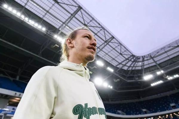 
Экс-вратарь &laquo;Краснодара&raquo; Сафонов уже почти год пытается увидеться со своей дочерью                    