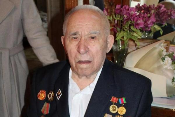 Губернатор Кубани Вениамин Кондратьев поздравил с вековым юбилеем ветерана из Приморско-Ахтарска
Губернатор Кубани Вениамин Кондратьев поздравил с вековым юбилеем ветерана из Приморско-Ахтарска