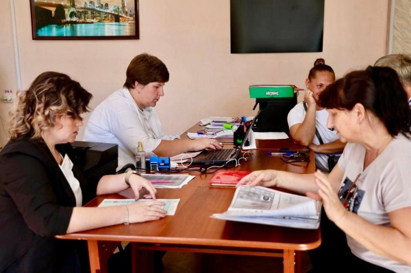 В Тихорецком районе финансовую помощь получили более 840 жильцов пострадавших домов В Тихорецком районе финансовую помощь получили более 840 жильцов пострадавших домов