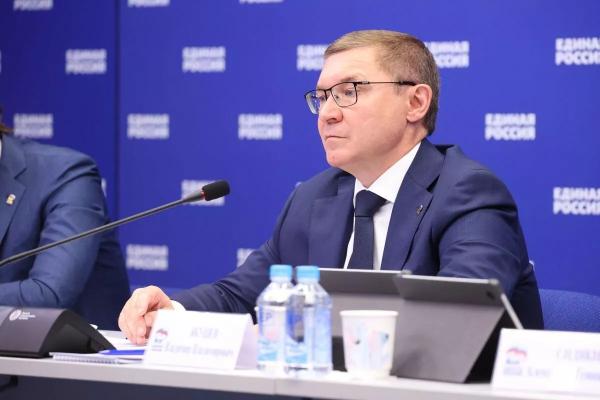 «Единая Россия» разработает поправки ко второму чтению бюджета
«Единая Россия» разработает поправки ко второму чтению бюджета