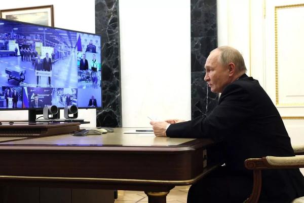 Путин дал старт работе ТЭС «Ударная» в Краснодарском крае
Путин дал старт работе ТЭС «Ударная» в Краснодарском крае