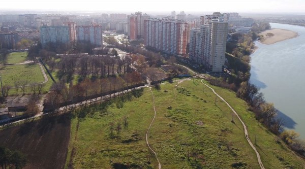 Жители Краснодара продолжают отстаивать зеленую зону в ЮМР. Собрали последние новости