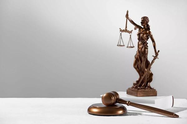 
20-летняя жительница Кубани ударила спящего возлюбленного ножом, прочитав переписку в его телефоне                    