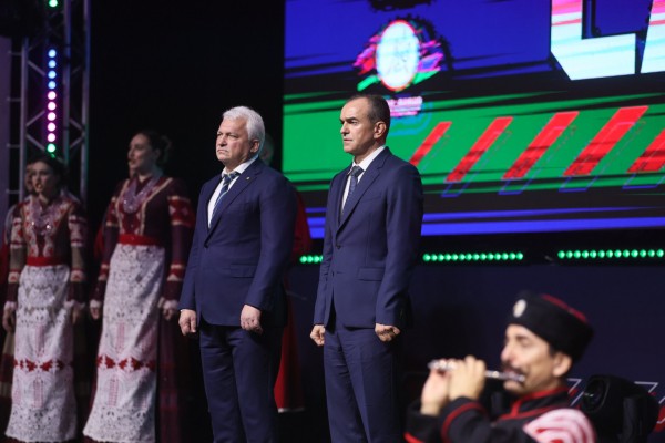 Вениамин Кондратьев наградил победителей Кубка России по самбо