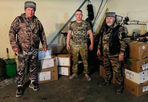 Казаки Краснодарского края в октябре доставили в зону СВО почти 200 тонн гуманитарной помощи Казаки Краснодарского края в октябре доставили в зону СВО почти 200 тонн гуманитарной помощи