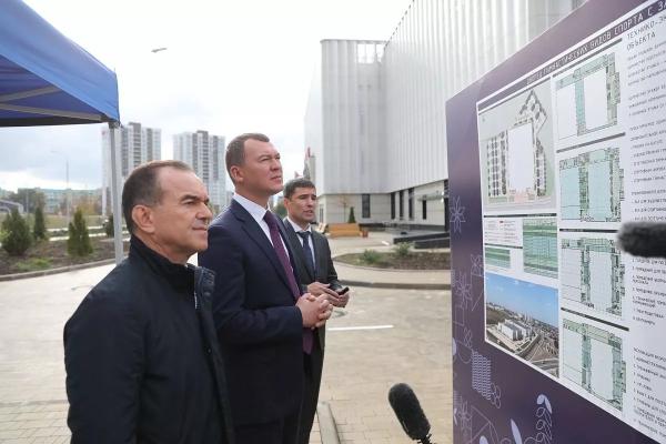 Михаил Дегтярев высоко оценил «Город спорта» в Краснодаре
Михаил Дегтярев высоко оценил «Город спорта» в Краснодаре