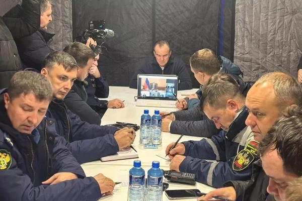 
Губернатор Краснодарского края Вениамин Кондратьев вылетел на место ЧС в Анапе                    