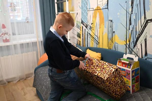 Губернатор Кубани Вениамин Кондратьев исполнил новогоднее желание ребенка из Краснодара
Губернатор Кубани Вениамин Кондратьев исполнил новогоднее желание ребенка из Краснодара