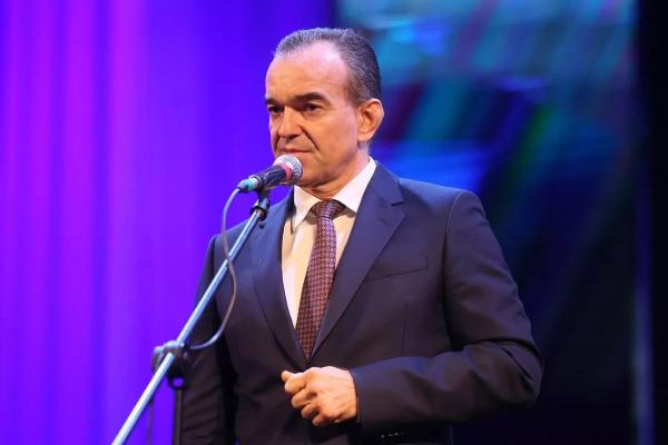 Губернатор Вениамин Кондратьев поздравил депутатов с 30-летием Законодательного Собрания Краснодарского края
Губернатор Вениамин Кондратьев поздравил депутатов с 30-летием Законодательного Собрания Краснодарского края