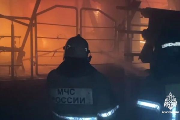 В Анапе ночью сгорел магазин на площади 900 квадратов
В Анапе ночью сгорел магазин на площади 900 квадратов