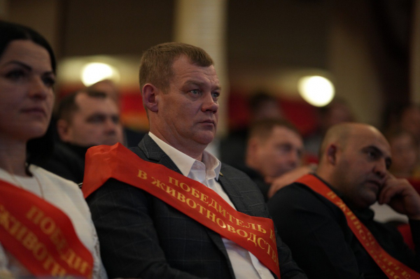 В Краснодарском крае отметили День животновода и наградили лучших работников отрасли