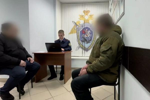 
Мужчина зарезал знакомую на улице в Туапсе                    