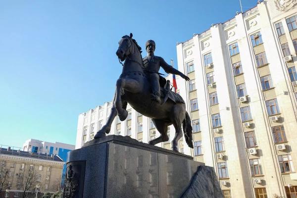 Объем кредитования экономики и населения Краснодарского края в 2024 году превысил 4 трлн рублей
Объем кредитования экономики и населения Краснодарского края в 2024 году превысил 4 трлн рублей