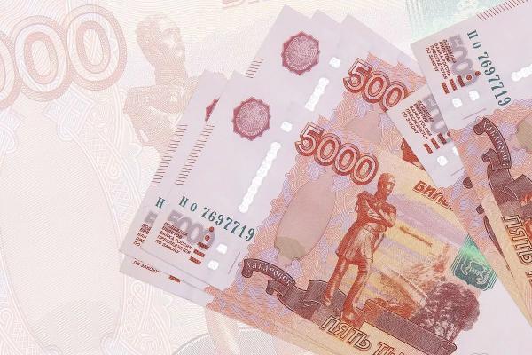 
3,9 млрд рублей потратили жители Кубани на майских праздниках                    