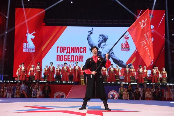 Вениамин Кондратьев приветствовал участников и гостей юношеского турнира по самбо &laquo;Доблесть России&raquo;