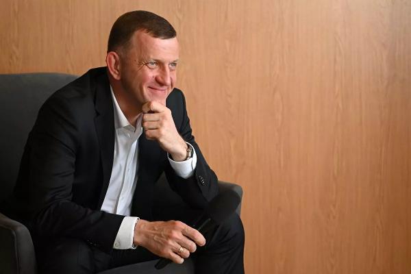 Евгений Наумов рассказал о комплексной застройке города и реконструкции «Авроры» в рамках встречи с журналистами
Евгений Наумов рассказал о комплексной застройке города и реконструкции «Авроры» в рамках встречи с журналистами