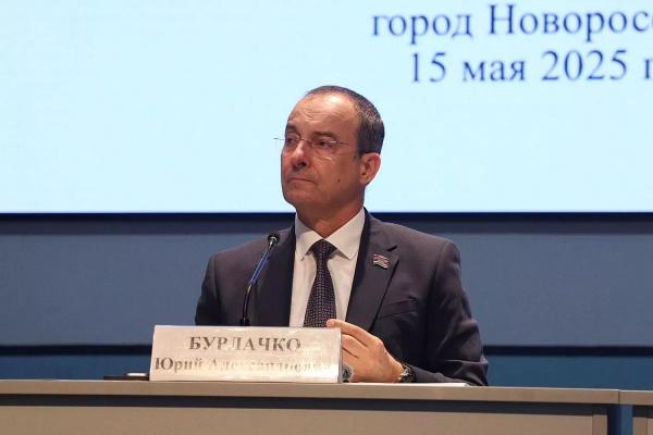
Юрий Бурлачко: &laquo;ТОСы помогают формировать повестку дня с учетом нужд населения&raquo;                    