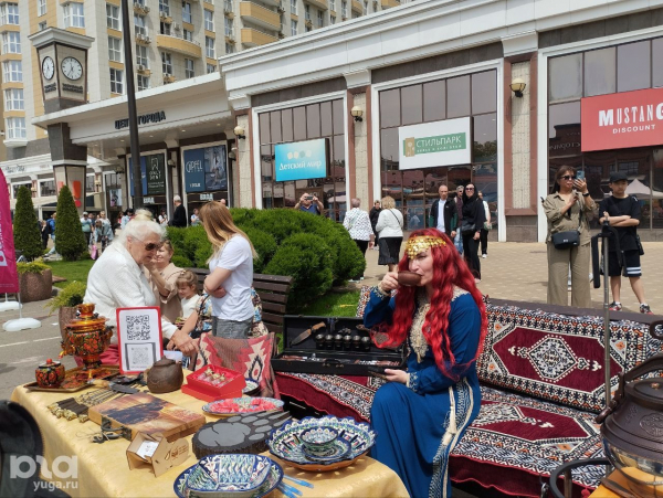 В Краснодаре прошел третий фестиваль клубники. Собрали фото и впечатления посетителей В Краснодаре прошел третий фестиваль клубники. Собрали фото и впечатления посетителей