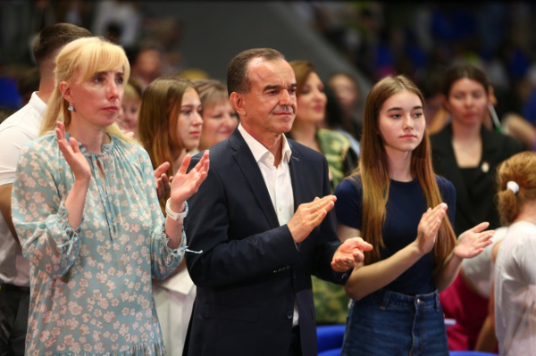 Вениамин Кондратьев наградил победителей краевого конкурса &laquo;Стань первым во славу Кубани!&raquo;